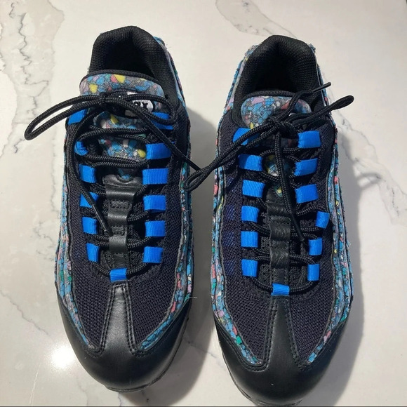 NIKE  Sz 8.5 Air Max 95 Sneakers NWOT - Picture 2 of 13